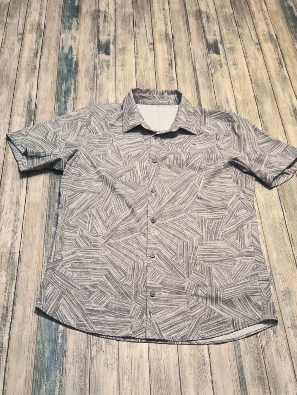 Lululemon Mens Gray Airing Easy Short Sleeve Button Down Shirt Size M